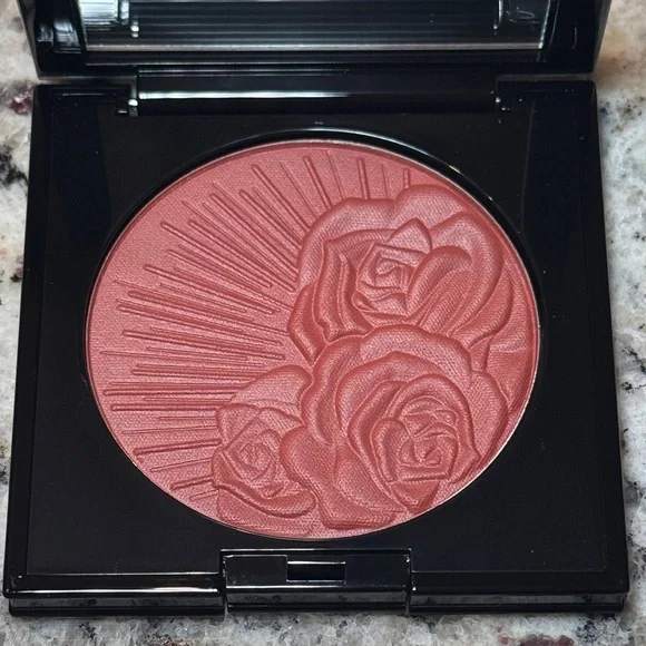 Pat McGrath Divine Blush - Paradise Venus - Picture 8 of 9